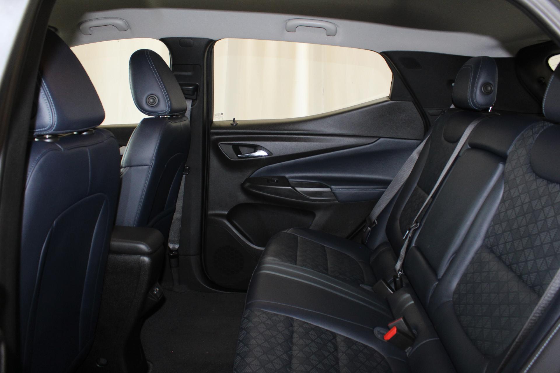 2022 Chevrolet Bolt EUV Vehicle Photo in NORTHAMPTON, MA 01060-1120