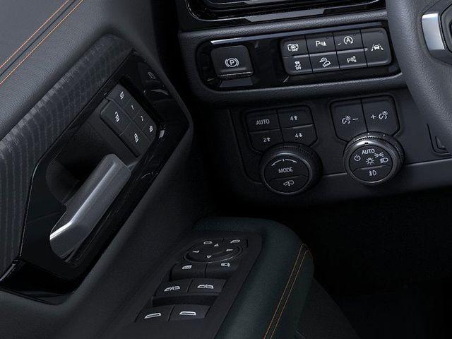 2025 GMC Yukon XL Vehicle Photo in WATERTOWN, CT 06795-3318
