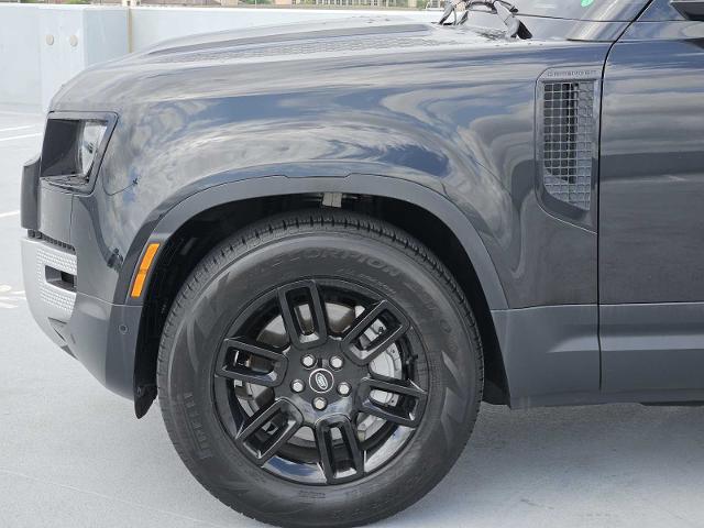 2024 Defender Vehicle Photo in AUSTIN, TX 78717