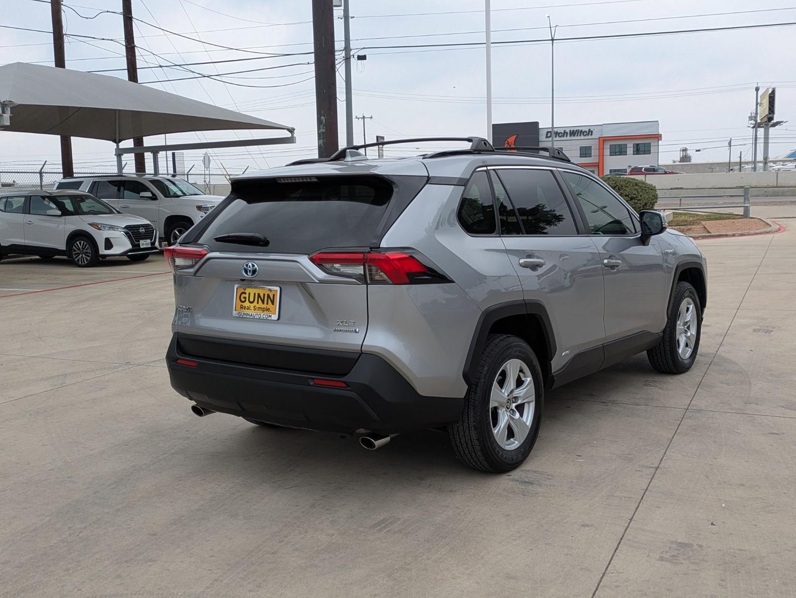 2020 Toyota RAV4 Vehicle Photo in SELMA, TX 78154-1460
