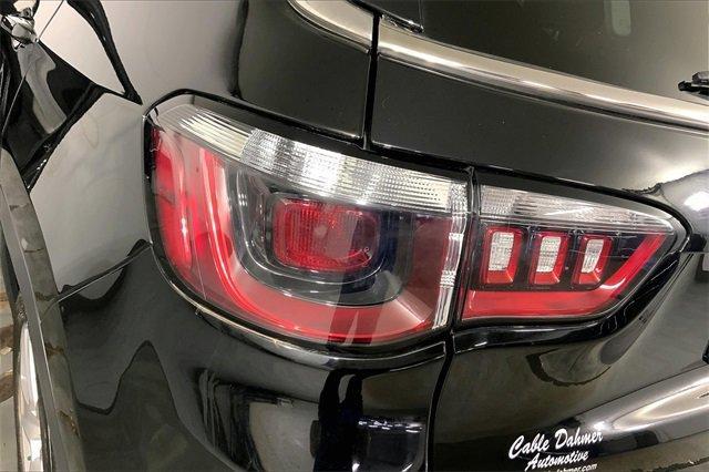 2022 Jeep Compass Vehicle Photo in KANSAS CITY, MO 64114-4502