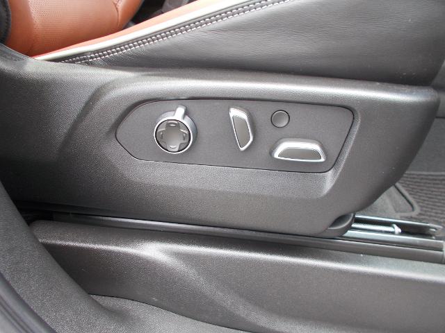 2023 GMC Yukon Vehicle Photo in LOWELL, MA 01852-4336