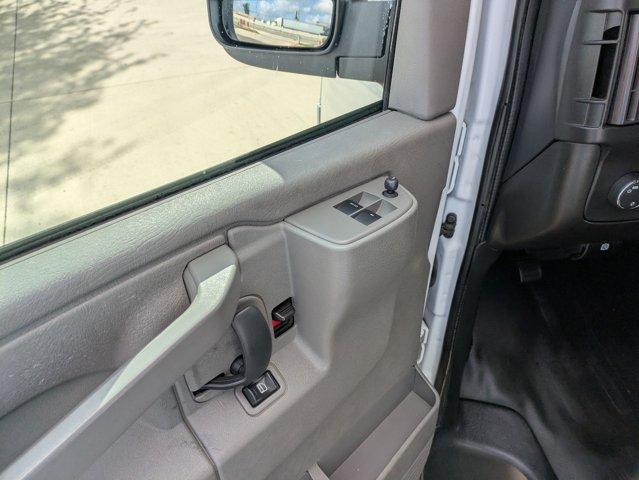2023 Chevrolet Express Cargo 2500 Vehicle Photo in SELMA, TX 78154-1460