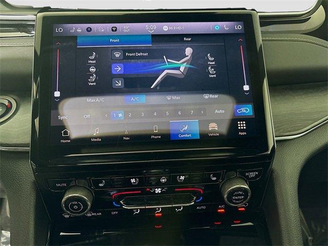 2023 Jeep Grand Cherokee L Vehicle Photo in PUYALLUP, WA 98371-4149