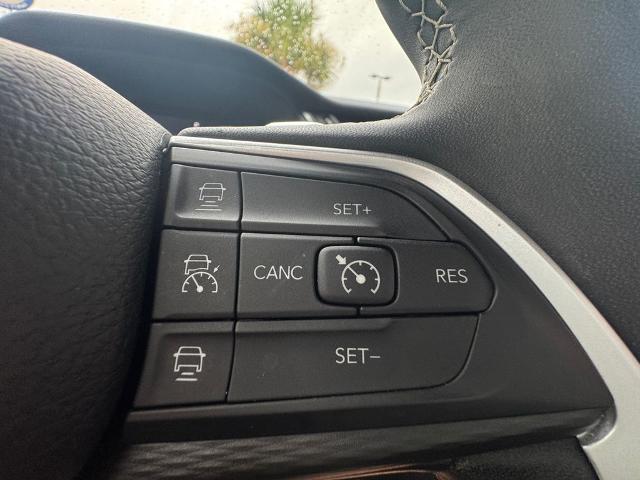 2023 Jeep Grand Cherokee L Vehicle Photo in Savannah, GA 31419