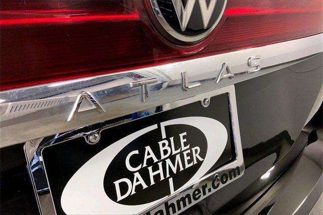 2024 Volkswagen Atlas Vehicle Photo in INDEPENDENCE, MO 64055-1314