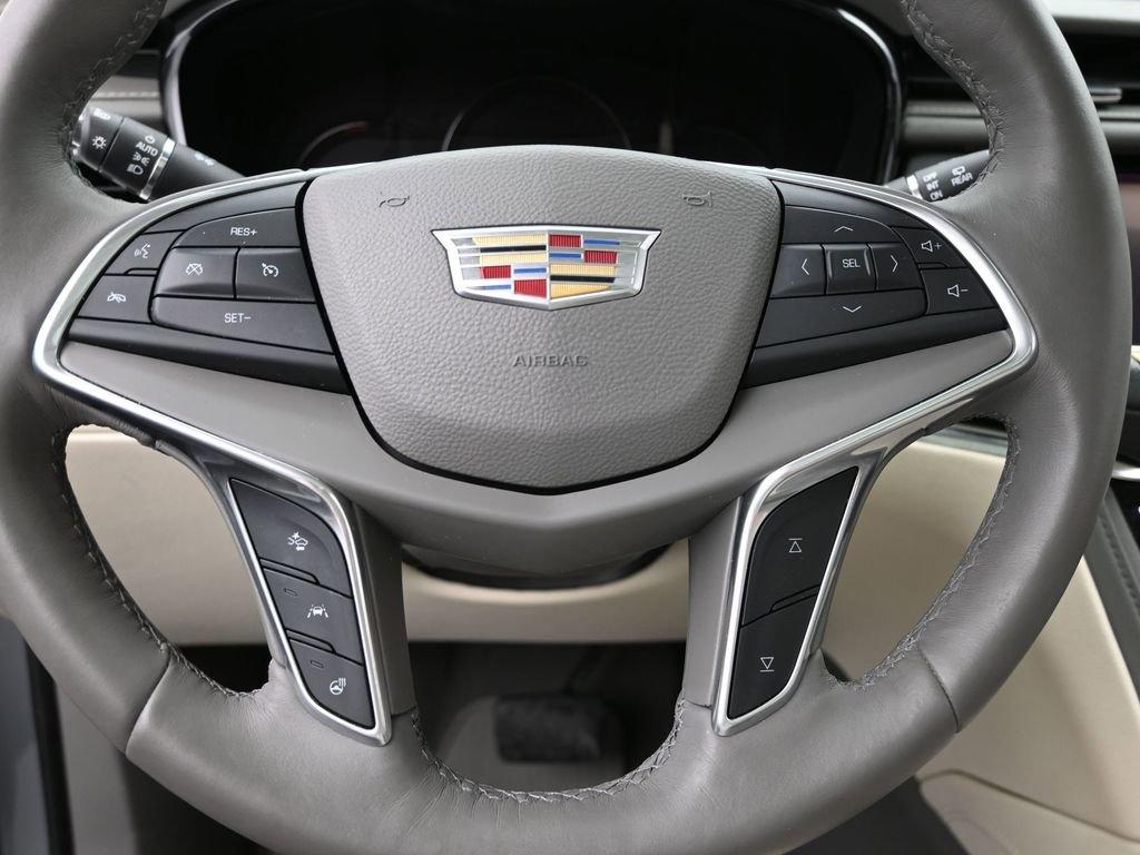 2017 Cadillac XT5 Vehicle Photo in Cedar Rapids, IA 52402