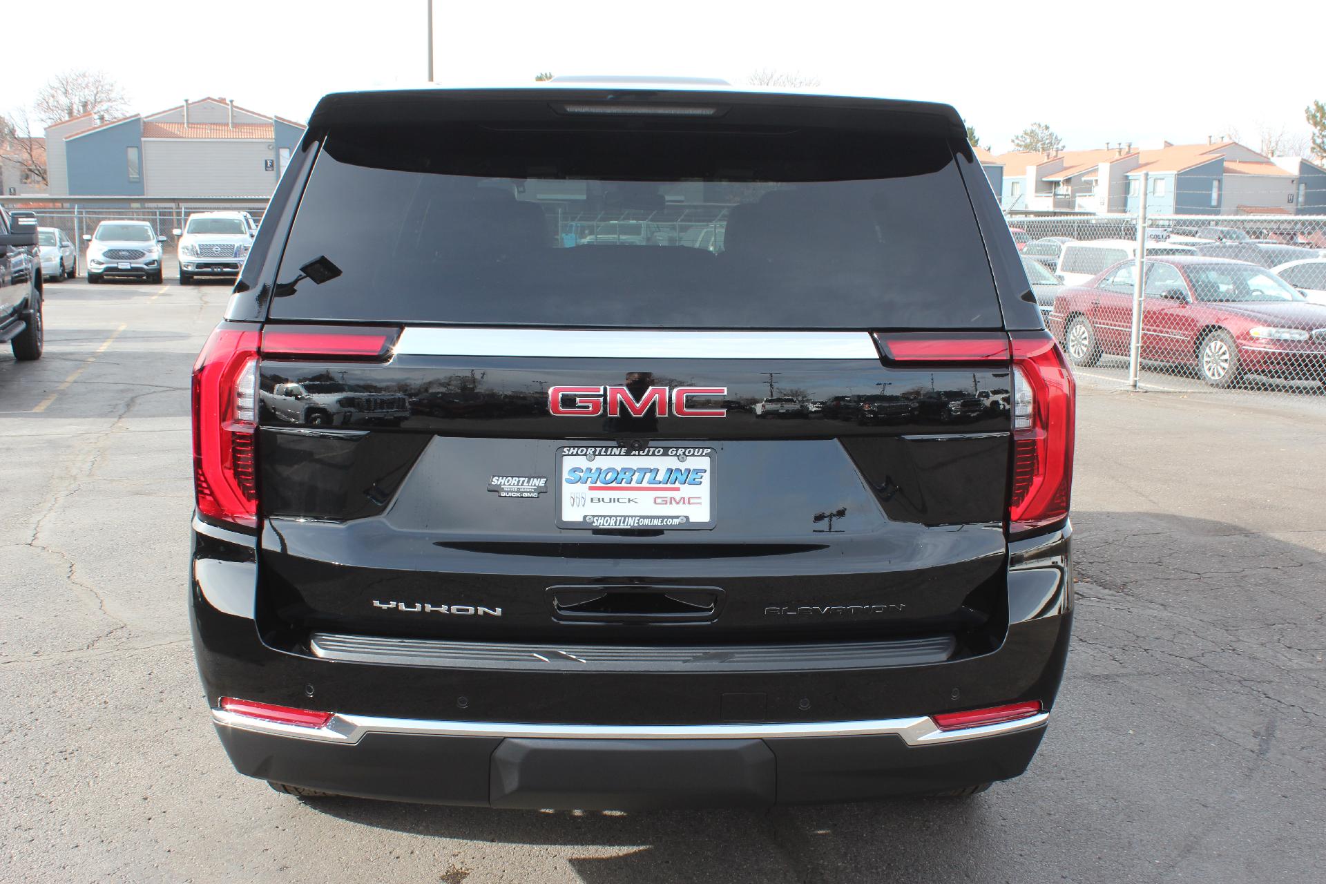 2025 GMC Yukon Vehicle Photo in AURORA, CO 80012-4011