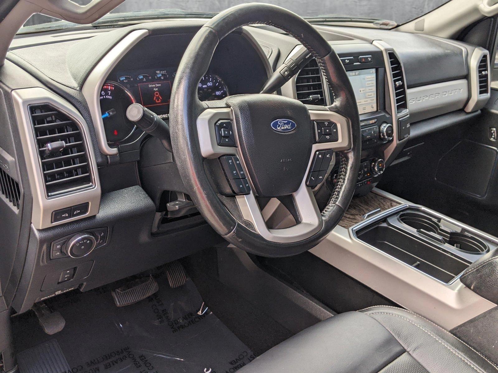 2019 Ford Super Duty F-250 SRW Vehicle Photo in PEMBROKE PINES, FL 33024-6534