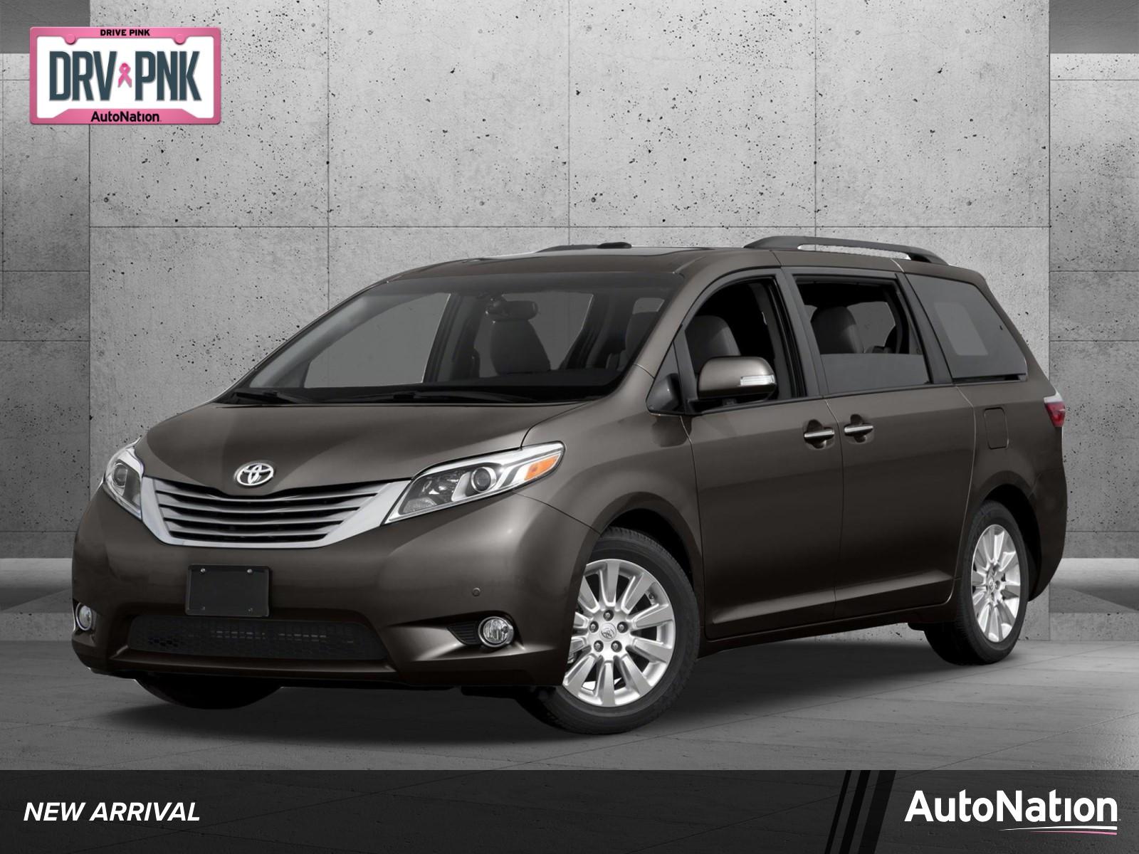 2017 Toyota Sienna Vehicle Photo in Ft. Myers, FL 33907