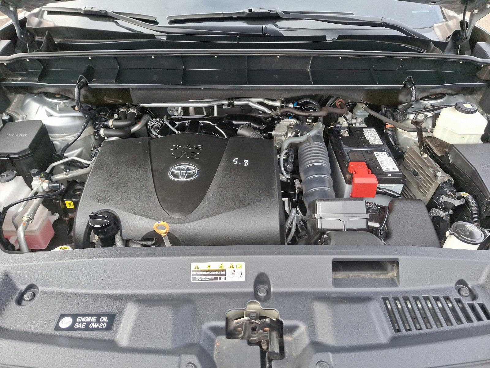 2021 Toyota Highlander Vehicle Photo in Trevose, PA 19053