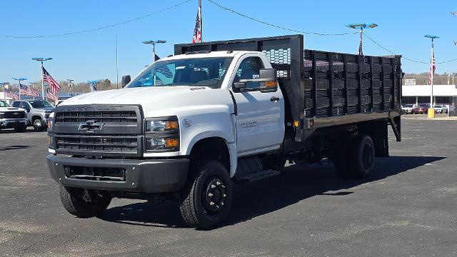 2024 Chevrolet Silverado Chassis Cab Vehicle Photo in INDEPENDENCE, MO 64055-1314