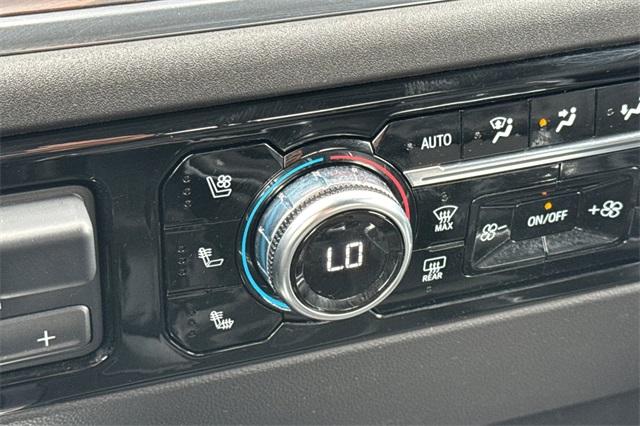 2023 GMC Sierra 1500 Vehicle Photo in ELK GROVE, CA 95757-8703