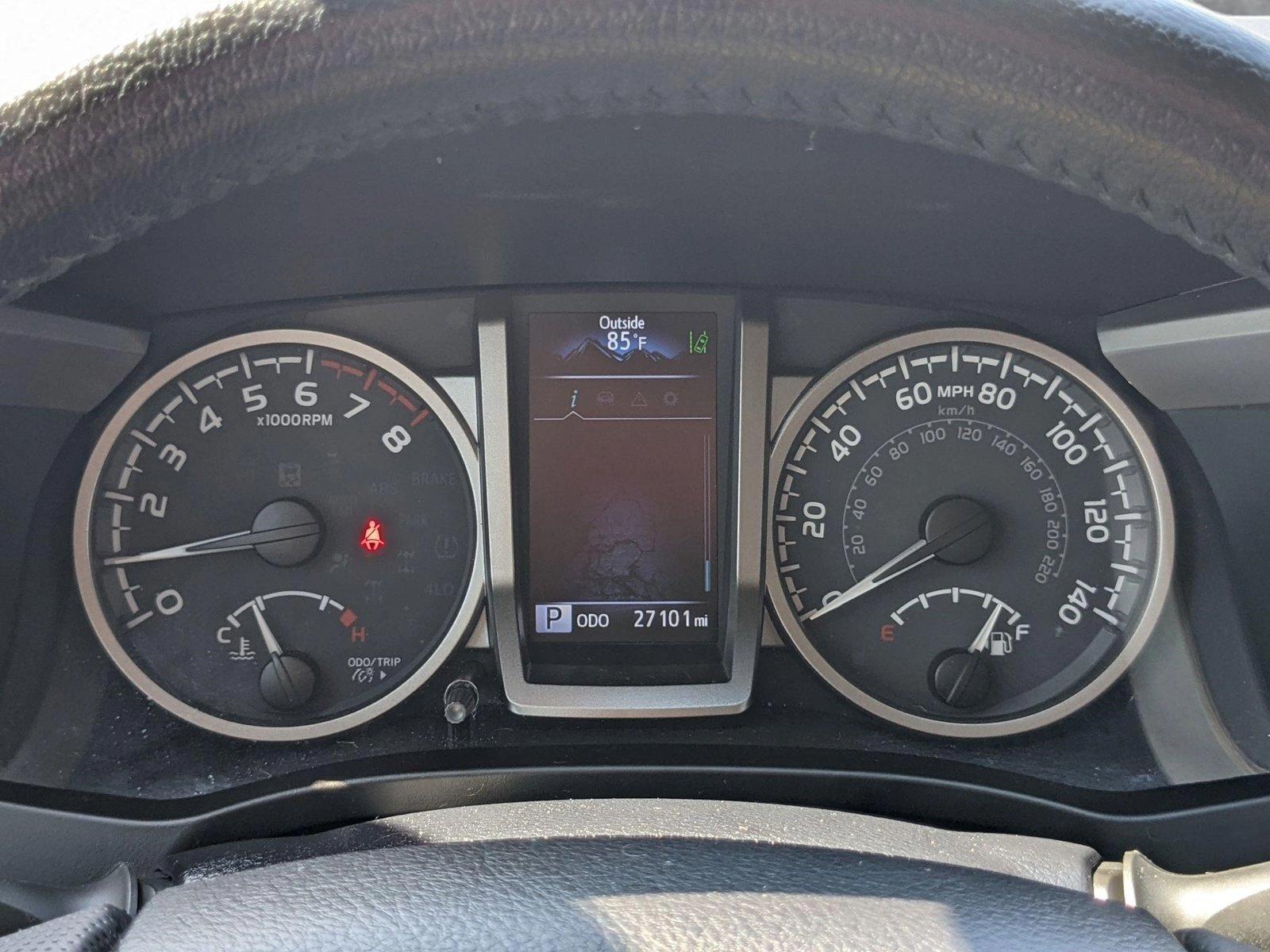 2022 Toyota Tacoma 2WD Vehicle Photo in Davie, FL 33331