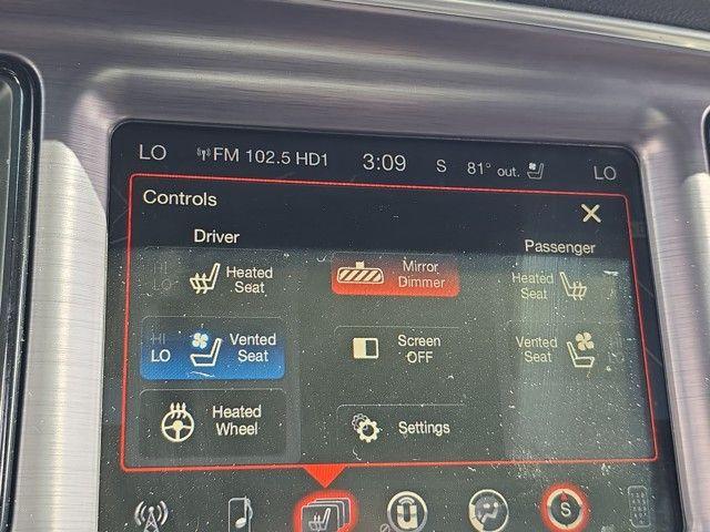 2016 Dodge Challenger Vehicle Photo in Pleasant Hills, PA 15236