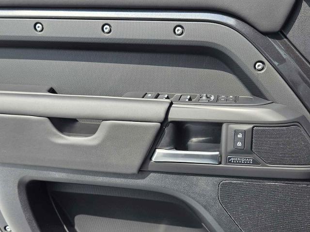 2025 Defender Vehicle Photo in AUSTIN, TX 78717