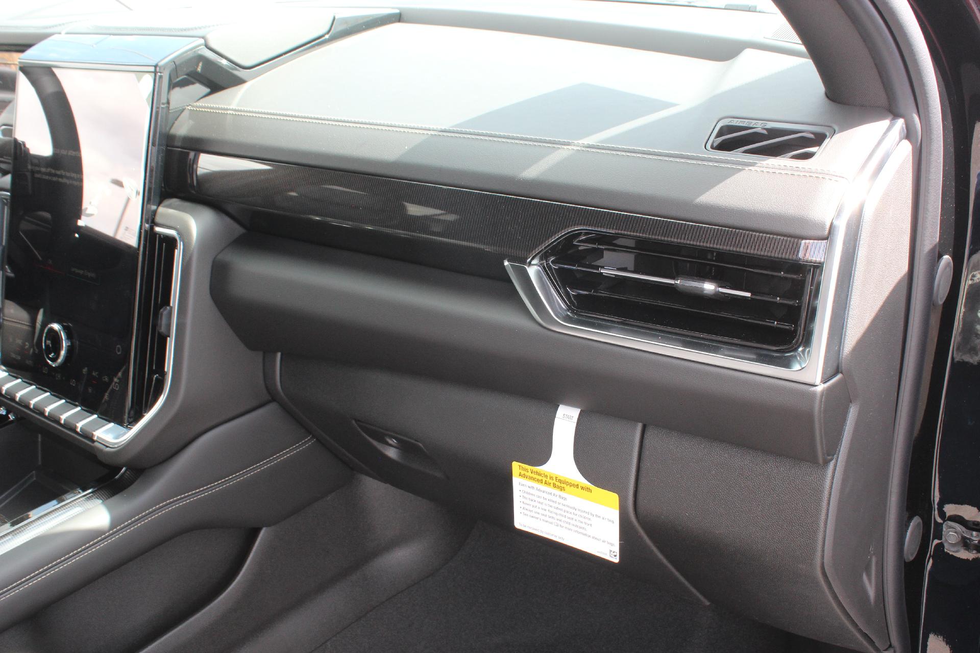 2025 GMC Yukon Vehicle Photo in AURORA, CO 80012-4011