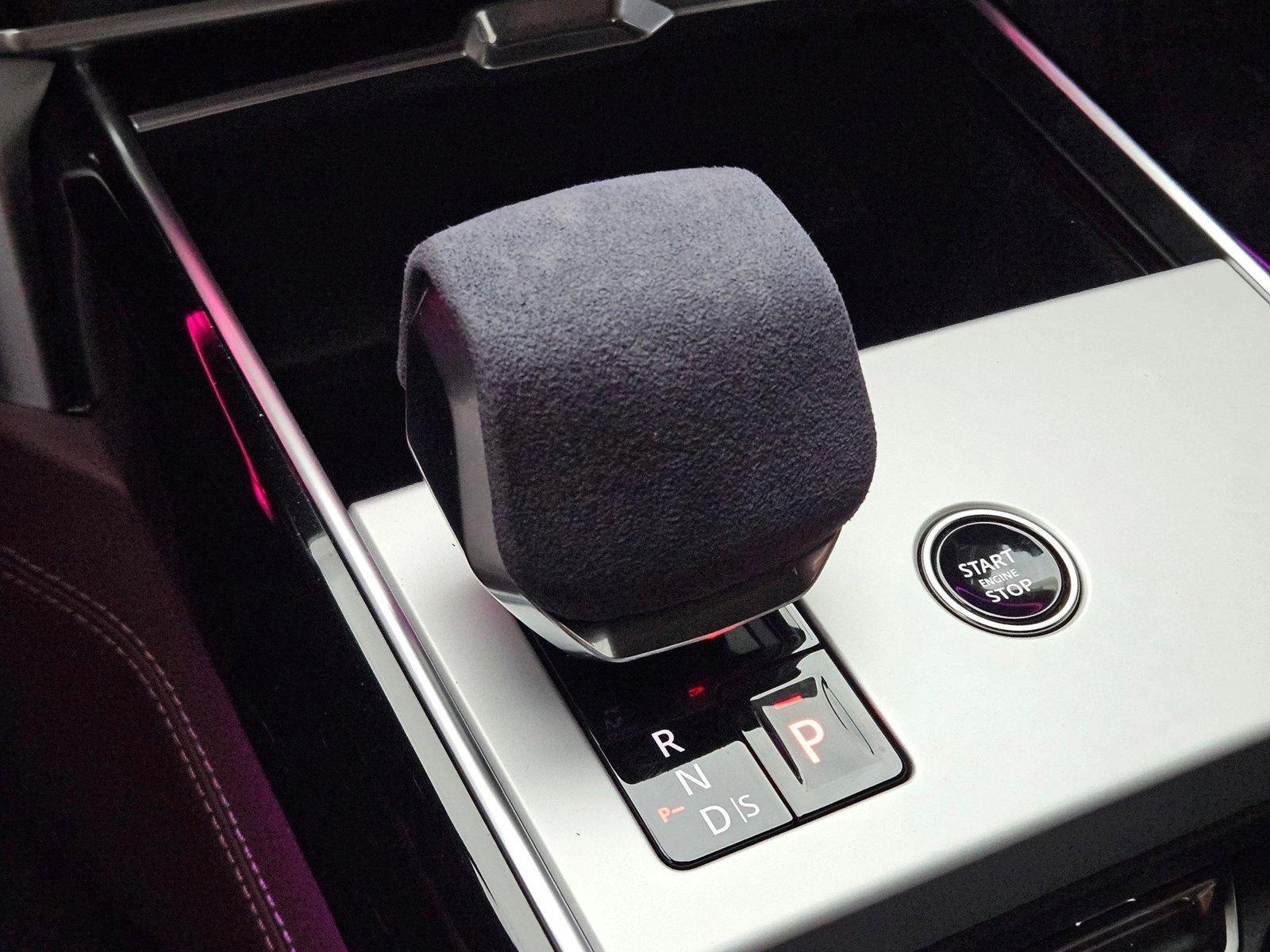 2024 Land Rover Range Rover Vehicle Photo in Fort Lauderdale, FL 33316
