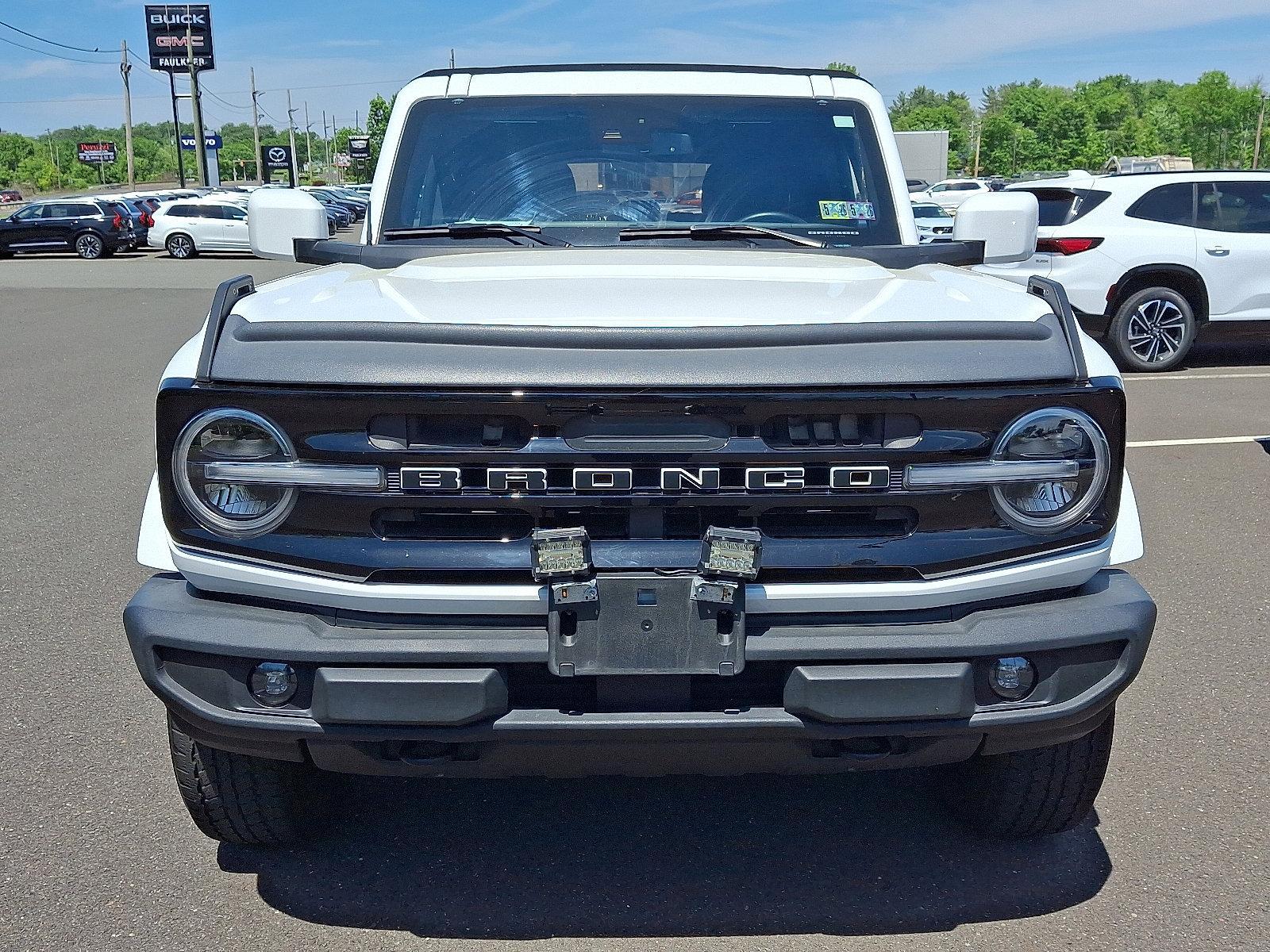 2022 Ford Bronco Vehicle Photo in Trevose, PA 19053