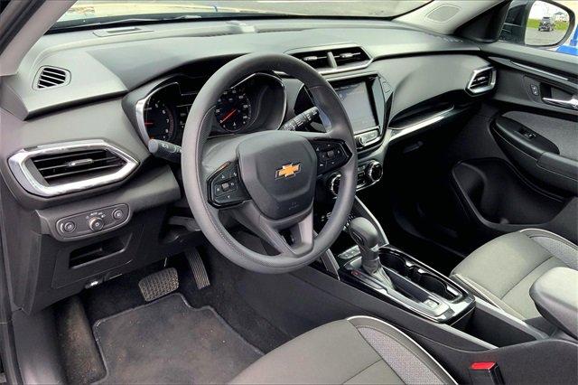 2021 Chevrolet Trailblazer Vehicle Photo in TOPEKA, KS 66609-0000