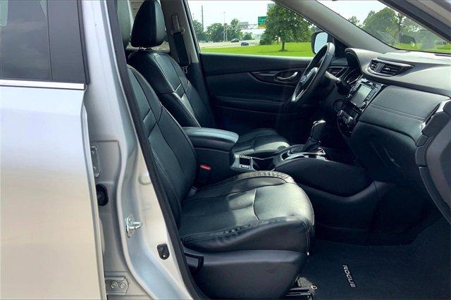 2017 Nissan Rogue Vehicle Photo in TOPEKA, KS 66609-0000