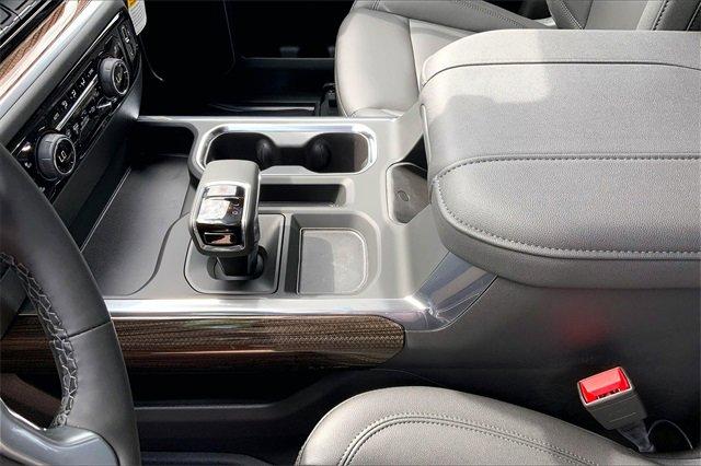2025 Chevrolet Silverado 1500 Vehicle Photo in KANSAS CITY, MO 64114-4502