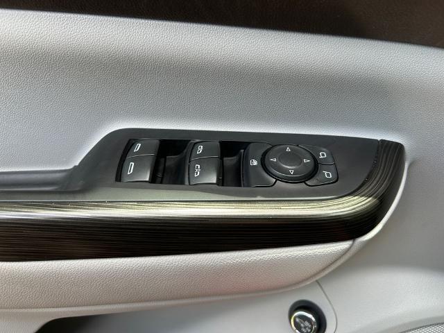 2023 GMC Acadia Vehicle Photo in Statesboro, GA 30458