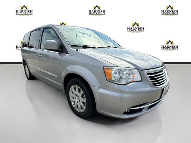 2013 Chrysler Town & Country Vehicle Photo in EVERETT, WA 98203-5662
