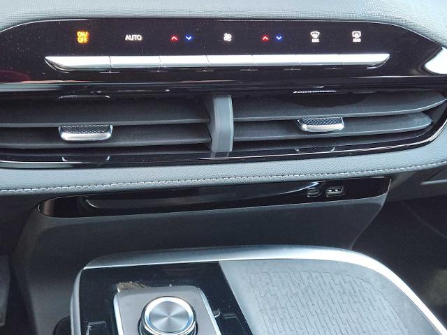 2025 Buick Enclave Vehicle Photo in DENTON, TX 76210-9321