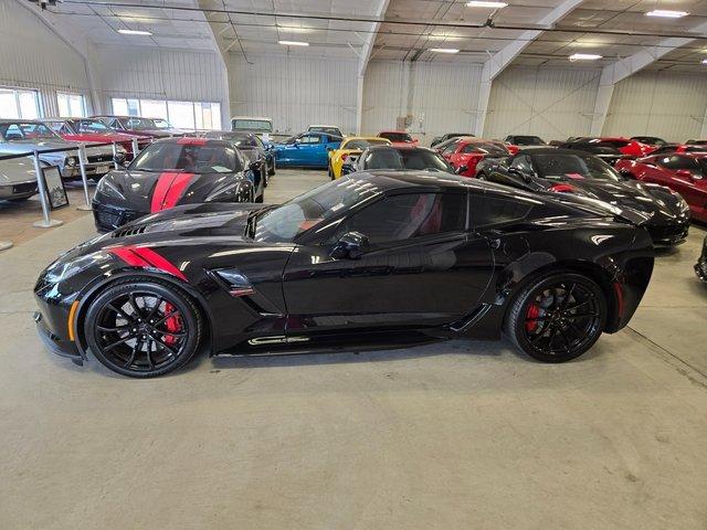 Used 2019 Chevrolet Corvette 2LT with VIN 1G1YX2D72K5119278 for sale in Beresford, SD