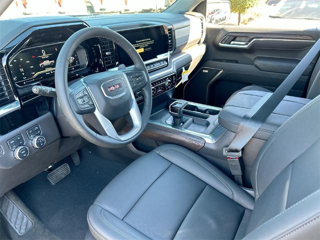 2025 GMC Sierra 1500 Vehicle Photo in GOODYEAR, AZ 85338-1310