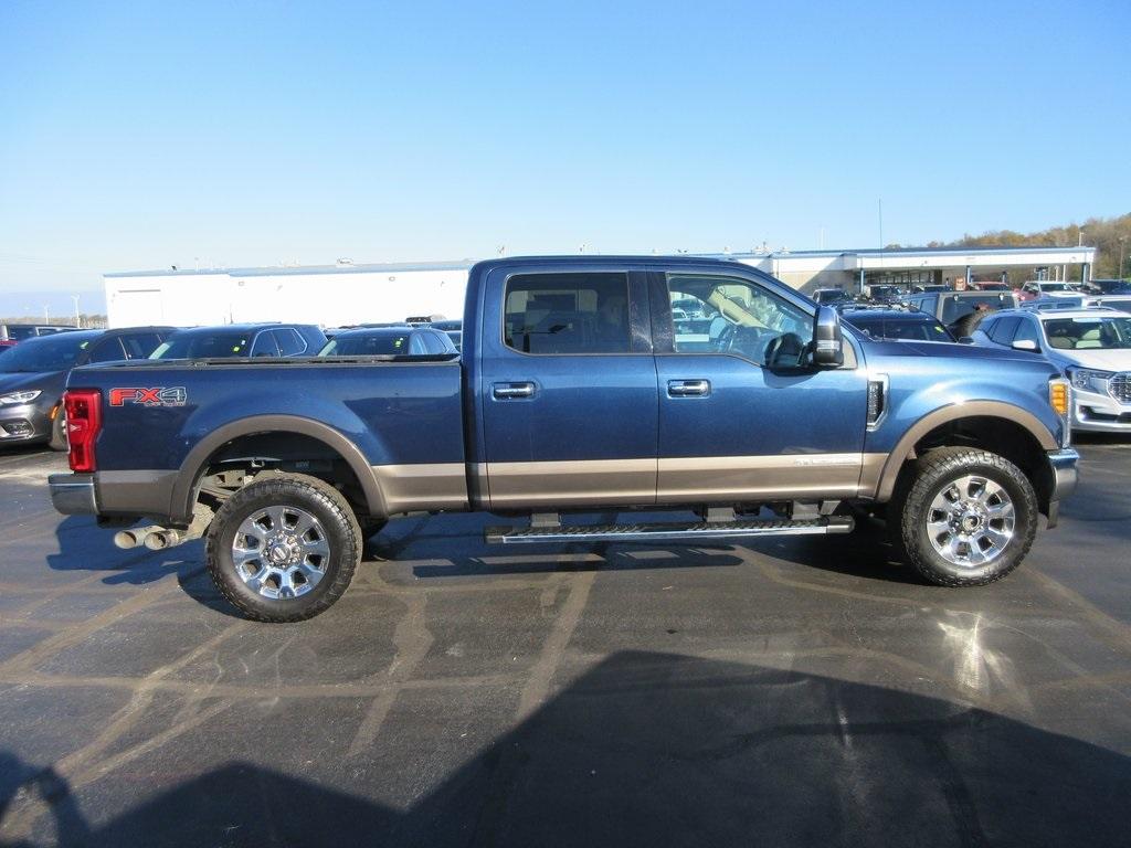 Used 2017 Ford F-250 Super Duty Lariat with VIN 1FT7W2BT4HEC43096 for sale in Collinsville, IL