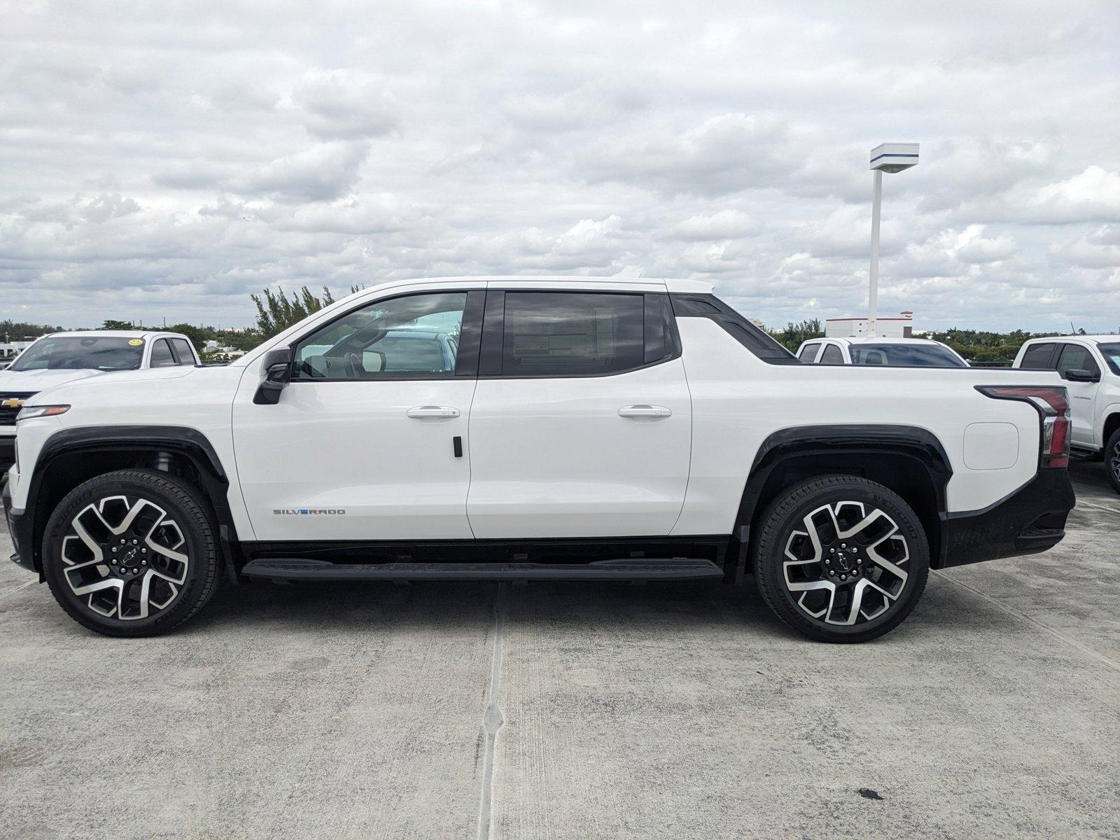 2024 Chevrolet Silverado EV Vehicle Photo in MIAMI, FL 33172-3015