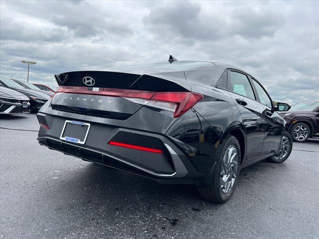 2024 Hyundai ELANTRA Vehicle Photo in Shiloh, IL 62269