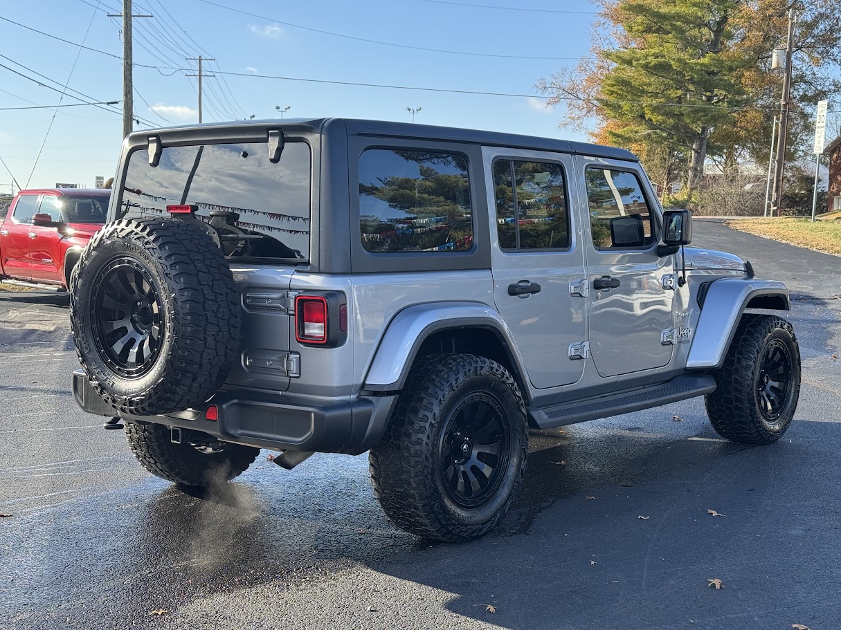 2020 Jeep Wrangler Unlimited Vehicle Photo in BOONVILLE, IN 47601-9633