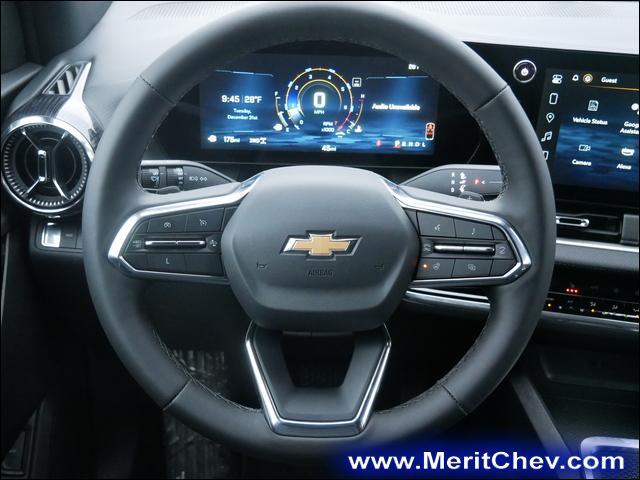 2025 Chevrolet Equinox Vehicle Photo in MAPLEWOOD, MN 55119-4794