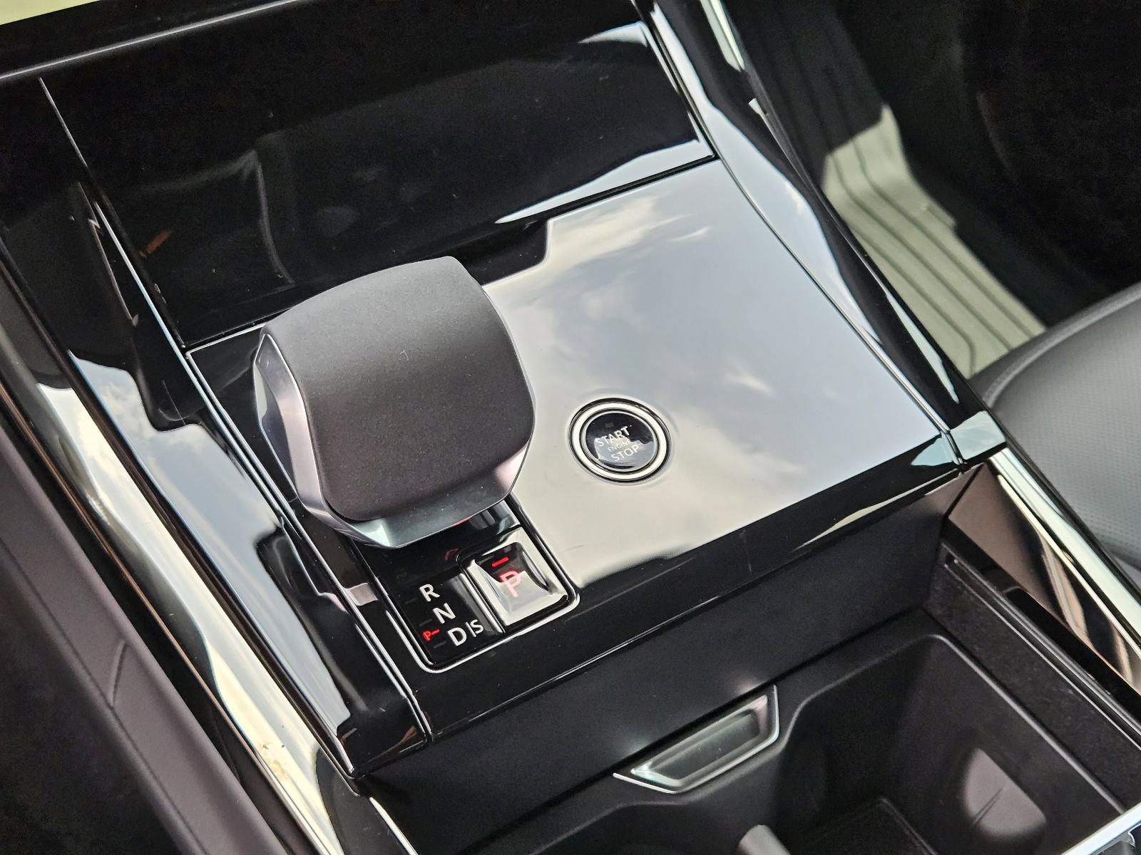 2025 Range Rover Sport Vehicle Photo in AUSTIN, TX 78717