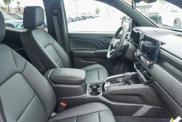 2025 Chevrolet Colorado Vehicle Photo in VENTURA, CA 93003-8585