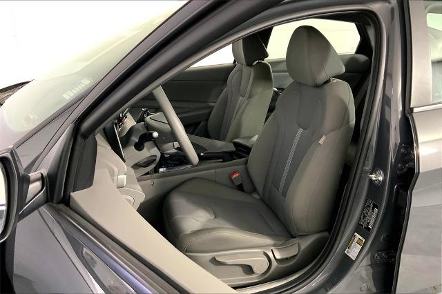 2024 Hyundai ELANTRA Vehicle Photo in Lees Summit, MO 64086