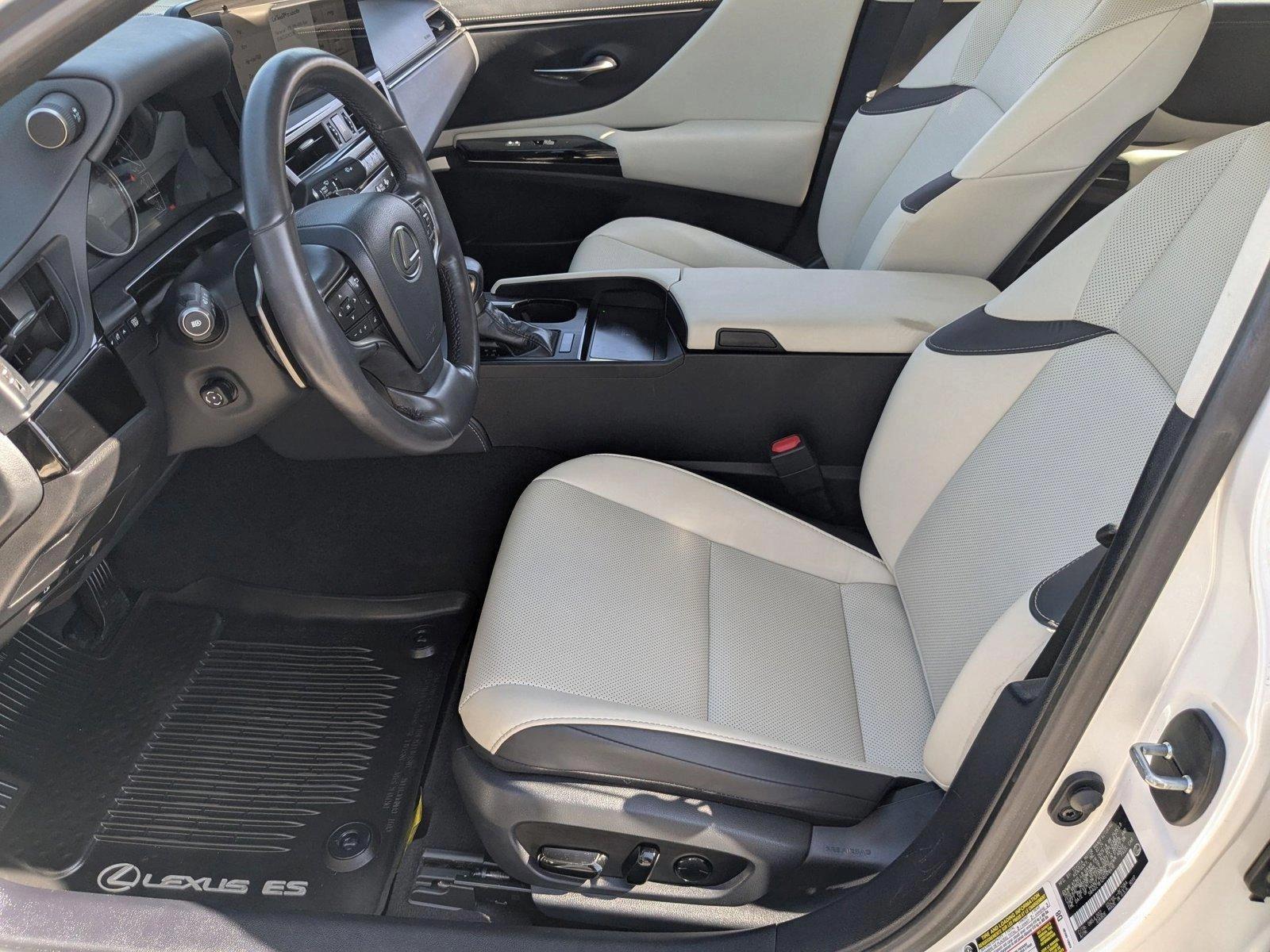 2024 Lexus ES 350 Vehicle Photo in Tampa, FL 33614