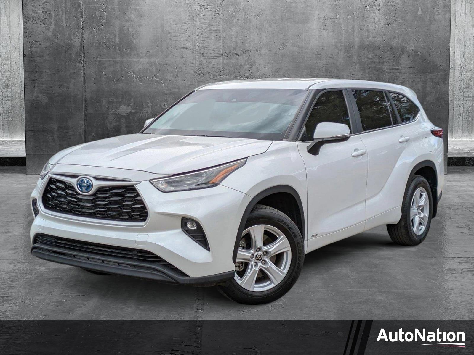 2023 Toyota Highlander Vehicle Photo in GOLDEN, CO 80401-3850