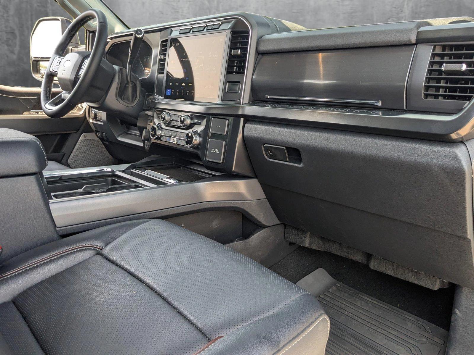 2024 Ford Super Duty F-250 SRW Vehicle Photo in St. Petersburg, FL 33713