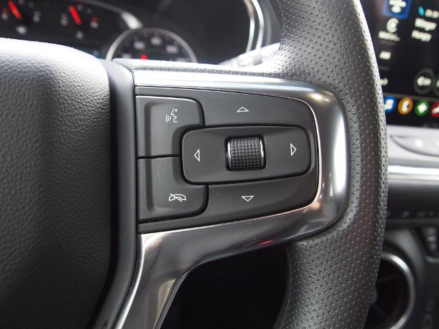 2025 Chevrolet Blazer Vehicle Photo in MADISON, IN 47250-1611