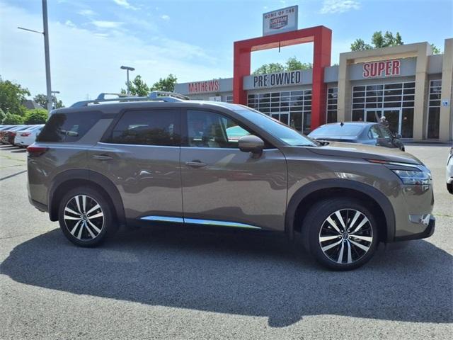 Certified 2024 Nissan Pathfinder Platinum with VIN 5N1DR3DK8RC275918 for sale in Clarksville, TN