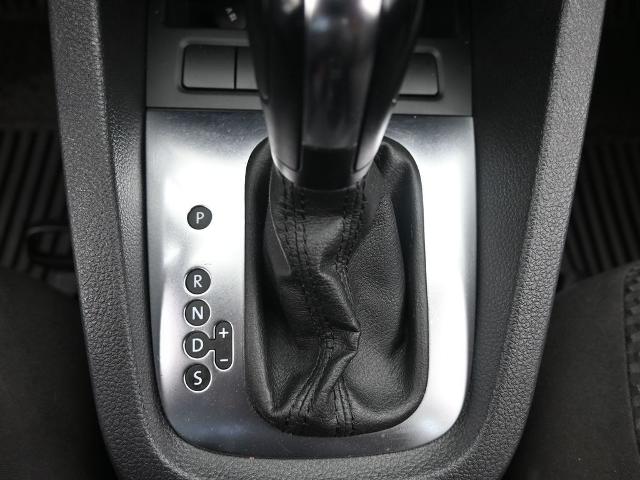 2012 Volkswagen Jetta Sedan Vehicle Photo in Cedar Rapids, IA 52402