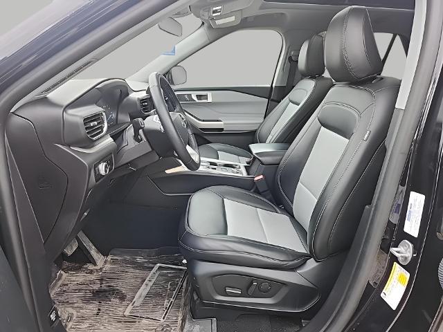 2023 Ford Explorer Vehicle Photo in Oshkosh, WI 54901