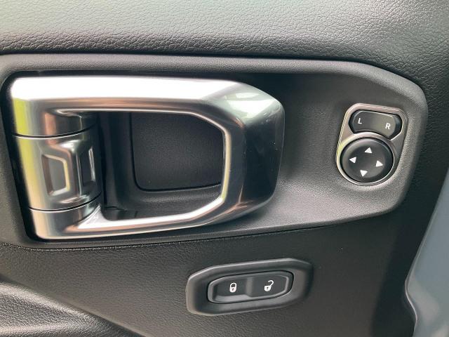 2025 Jeep Wrangler Vehicle Photo in Kaukauna, WI 54130