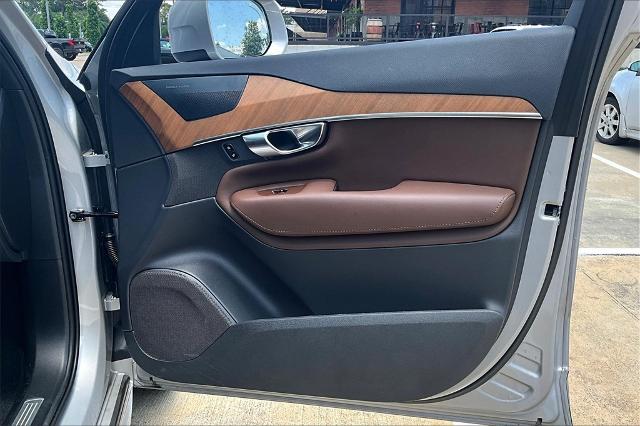 2024 Volvo XC90 Vehicle Photo in Houston, TX 77007