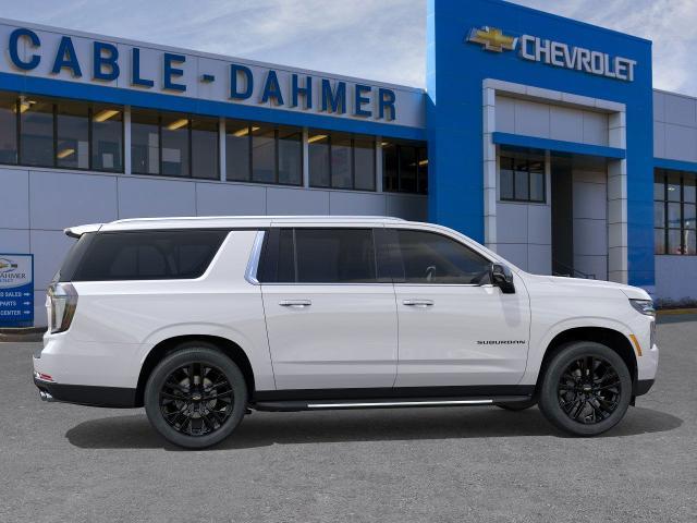 2025 Chevrolet Suburban Vehicle Photo in KANSAS CITY, MO 64114-4502