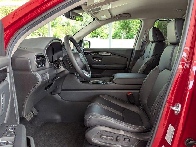 2025 Honda Pilot Vehicle Photo in San Antonio, TX 78230
